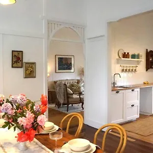  Holiday home Clementine Australia