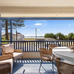  Holiday home Bilinga Beachfront House Australia
